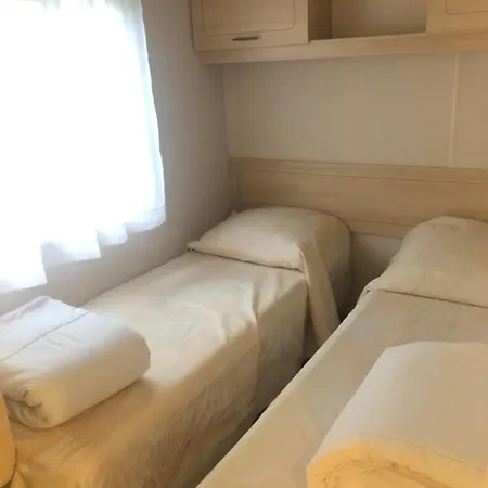 Mobilhome-6voyageurs-clim-wifi-piscine-plage *